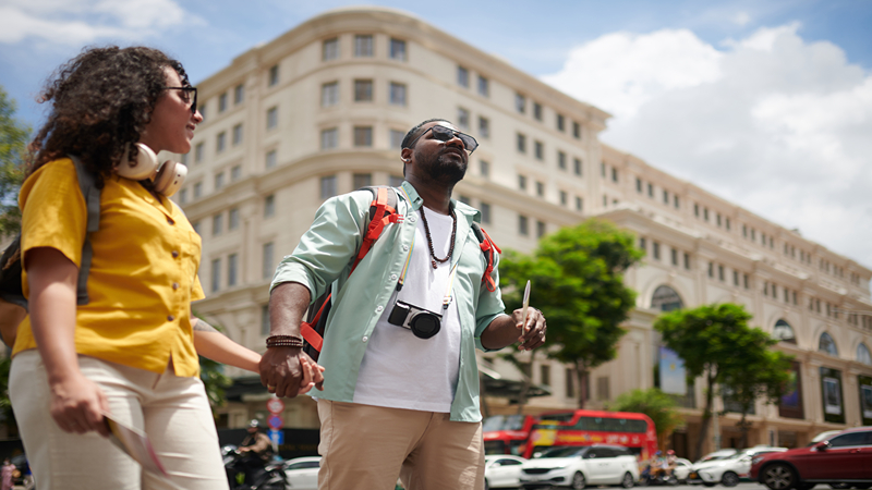 DOWNTOWN SELF GUIDED WALKING TOUR